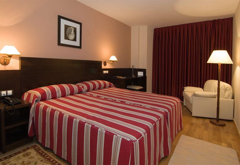 Hotel Castro Real Oviedo Kültér fotó