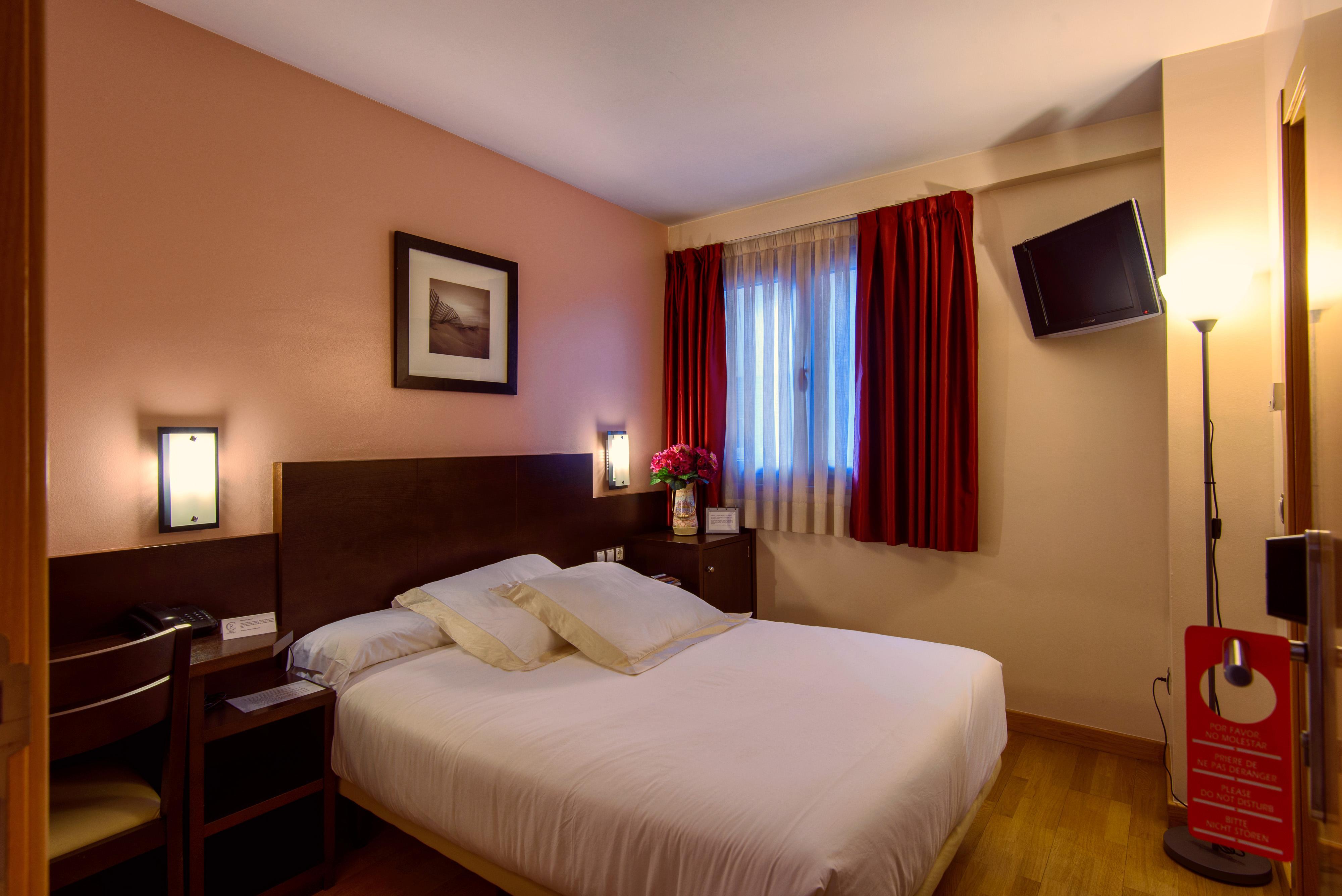 Hotel Castro Real Oviedo Kültér fotó