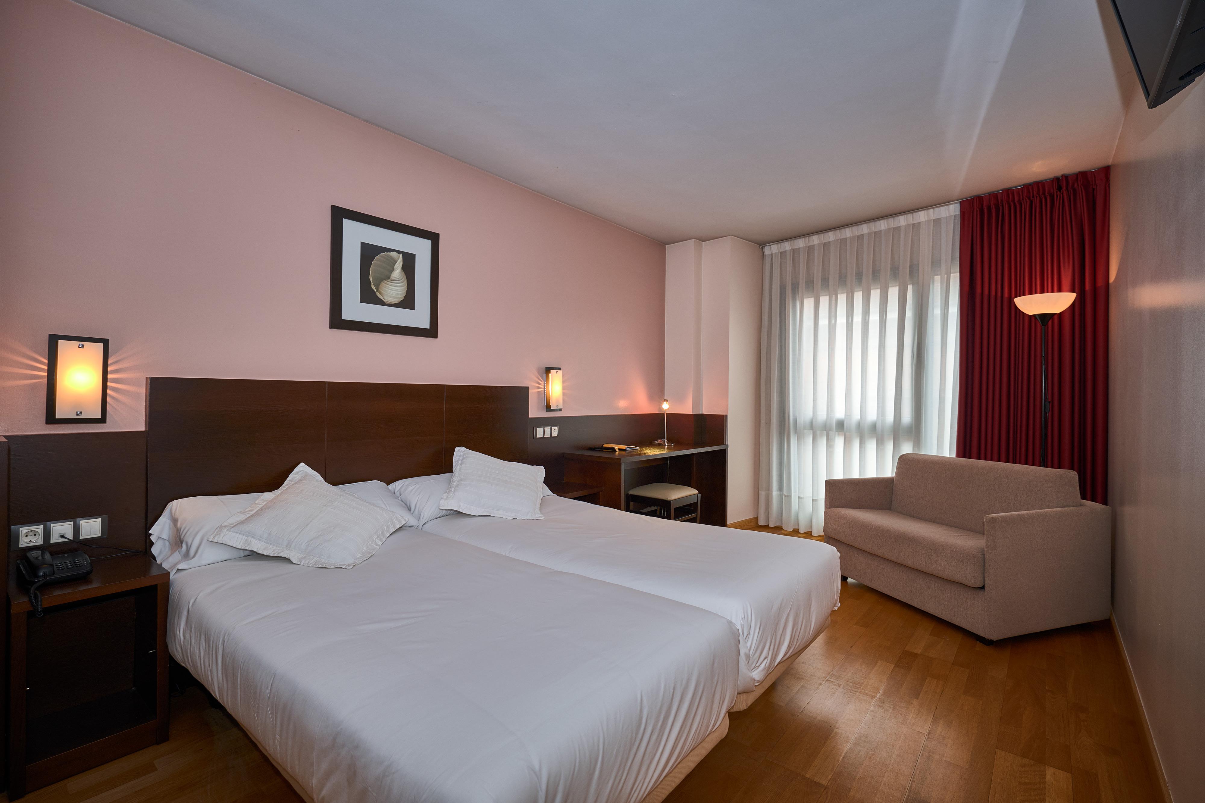 Hotel Castro Real Oviedo Kültér fotó