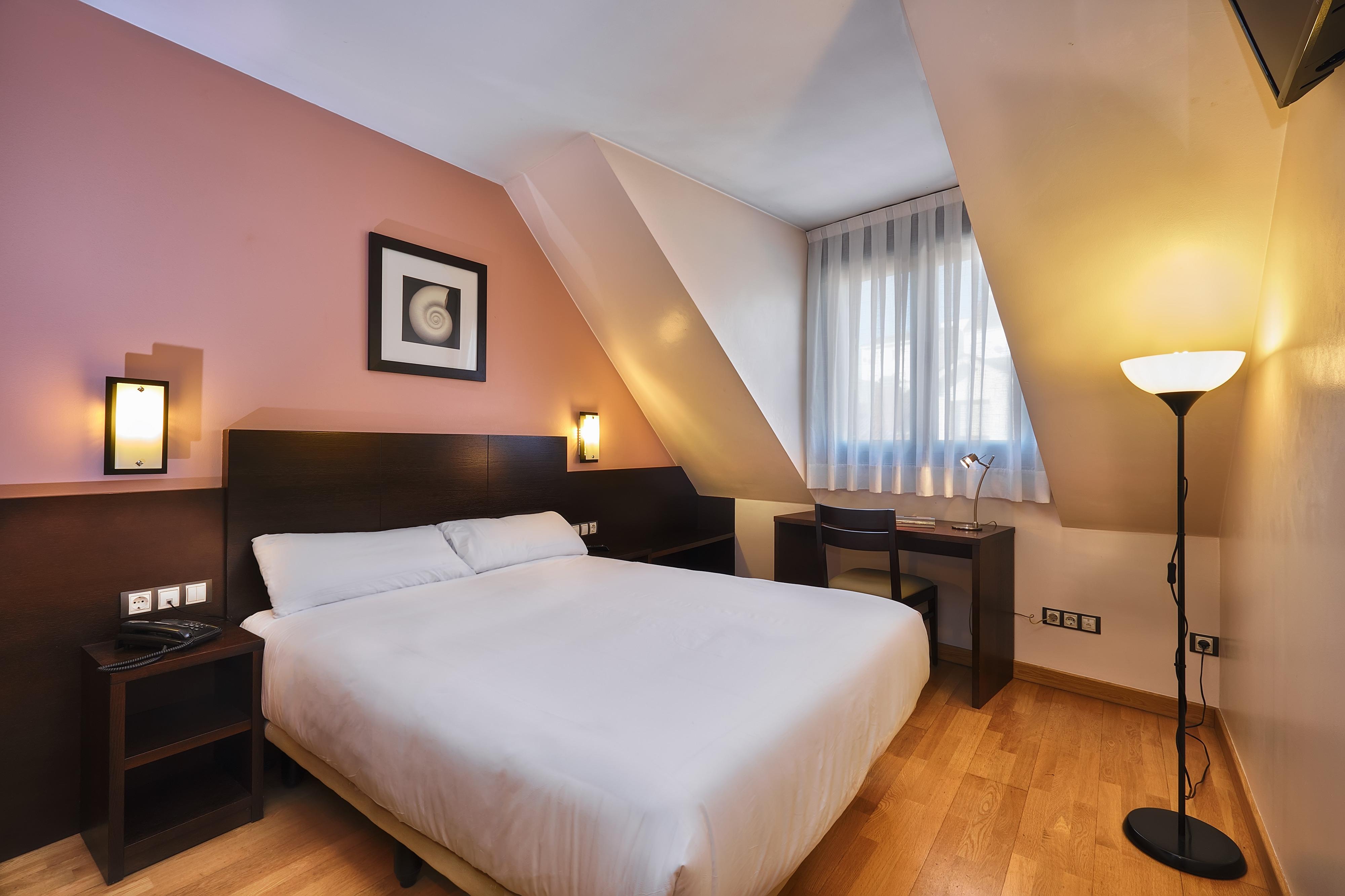 Hotel Castro Real Oviedo Kültér fotó